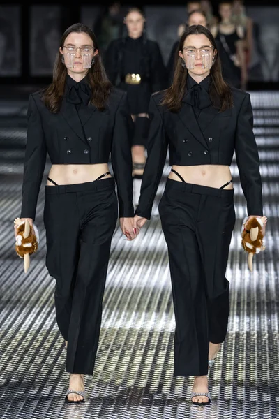 Look 20